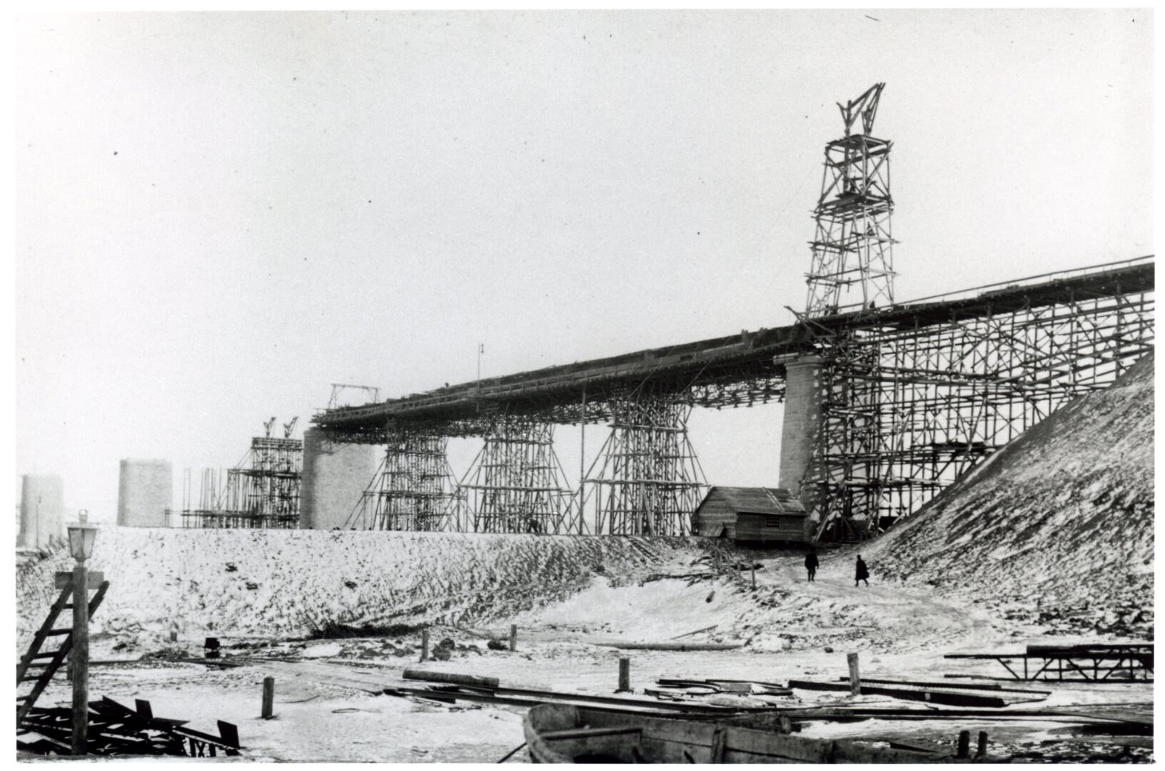 Odessa to Bakmach railway, bridges constructed at New Russia Company’s works: One of 4 spans over river Bug